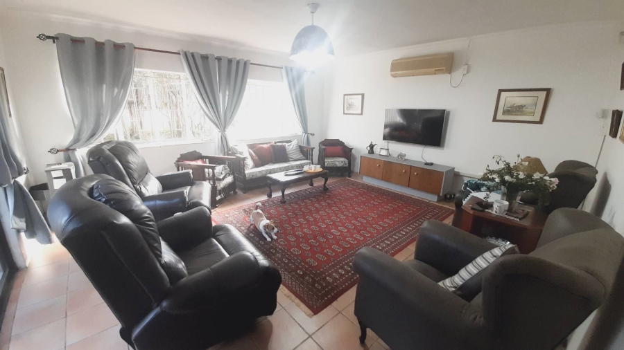 6 Bedroom Property for Sale in Kameeldrift-Wes North West